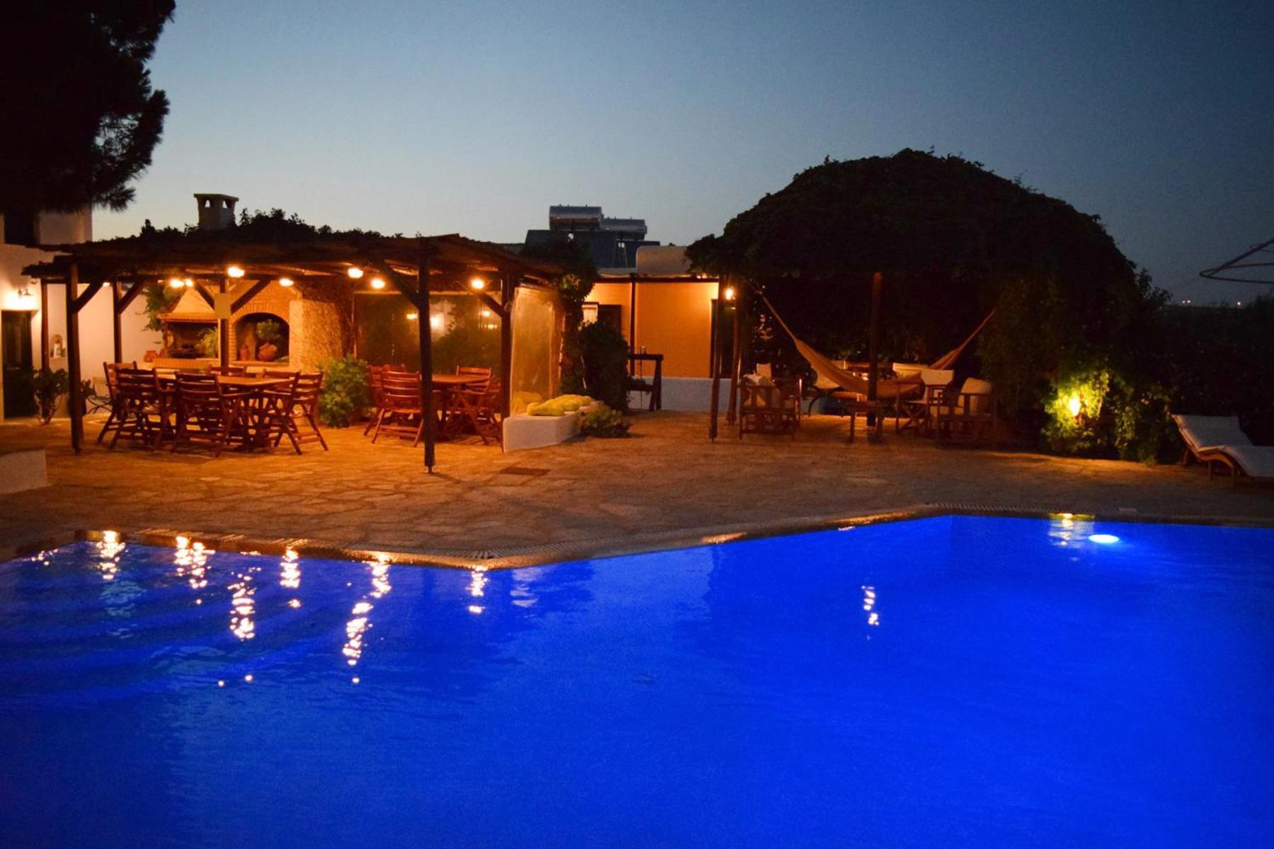 Tzane Studios & Apartments - Steps Away From Golden Beach Chrisi Akti  Exterior photo