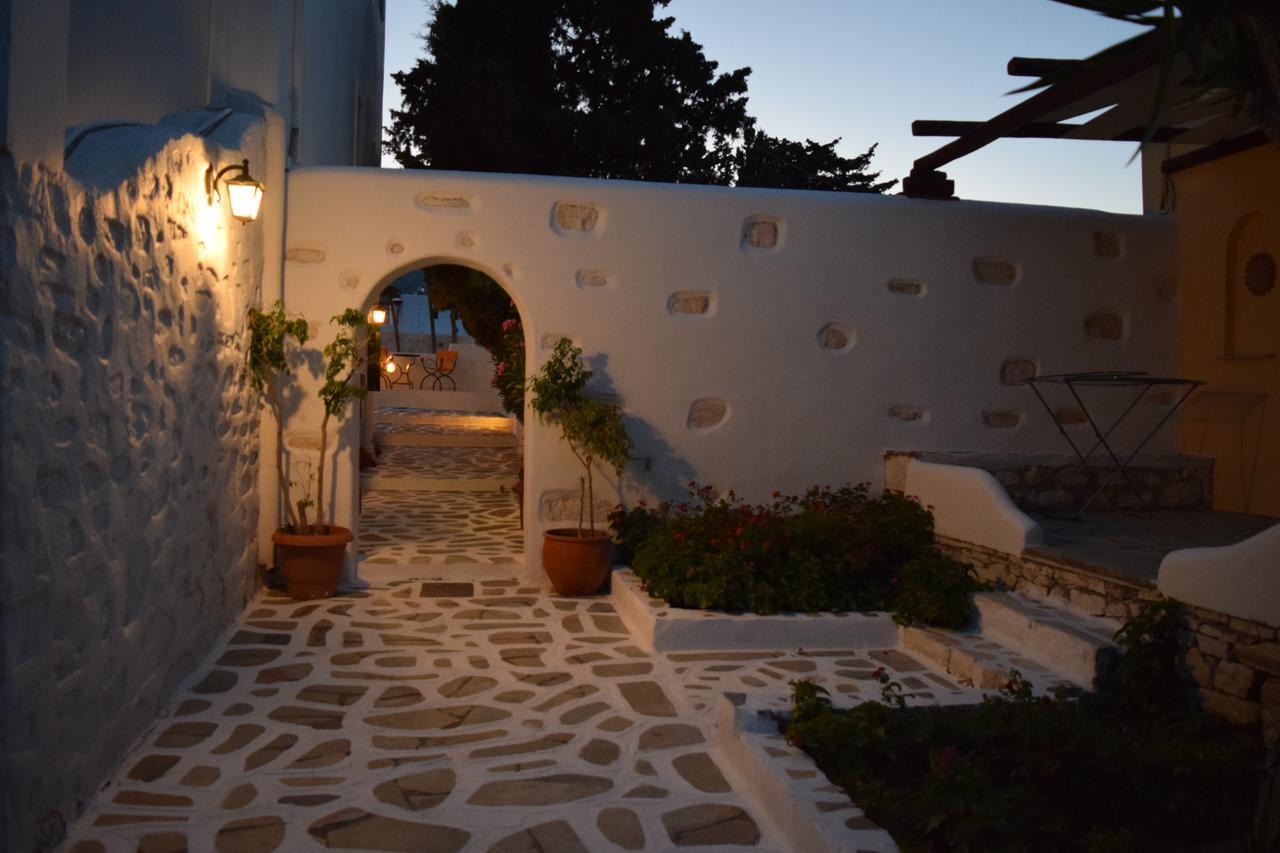 Tzane Studios & Apartments - Steps Away From Golden Beach Chrisi Akti  Exterior photo