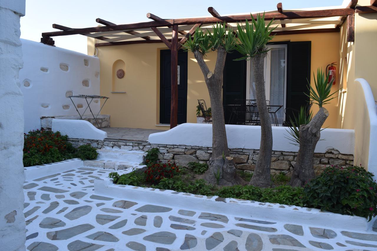 Tzane Studios & Apartments - Steps Away From Golden Beach Chrisi Akti  Exterior photo