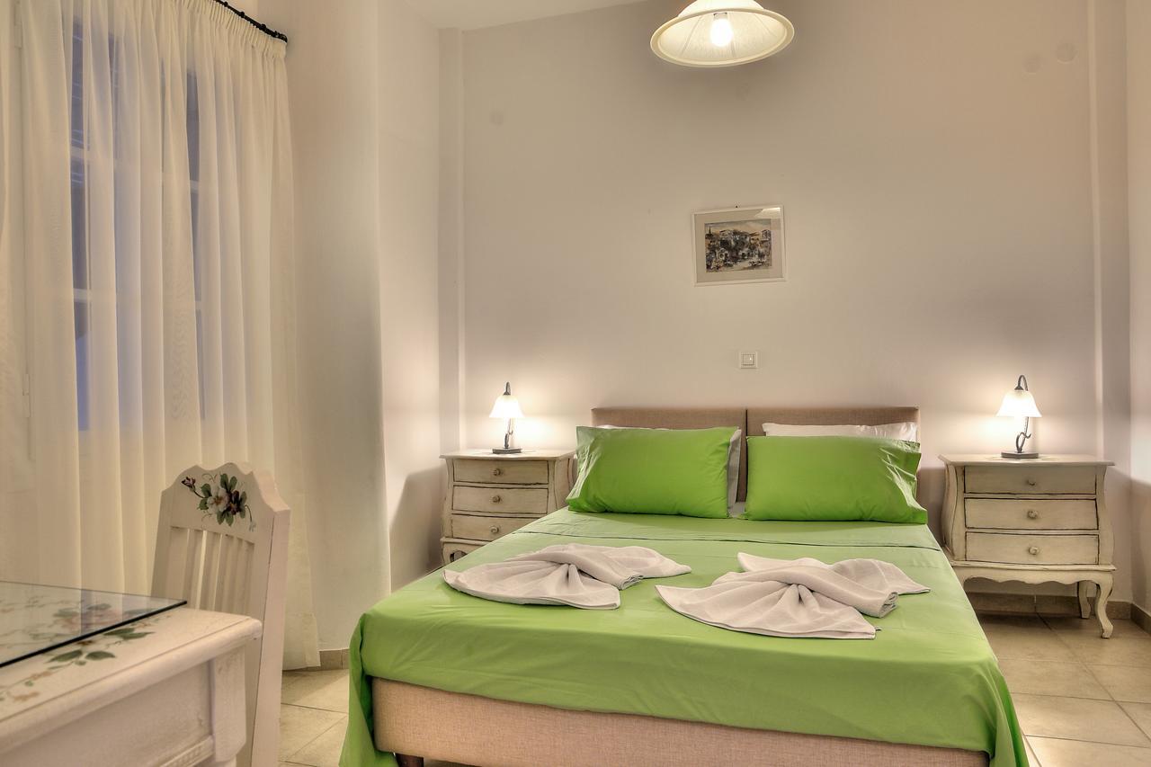 Tzane Studios & Apartments - Steps Away From Golden Beach Chrisi Akti  Exterior photo